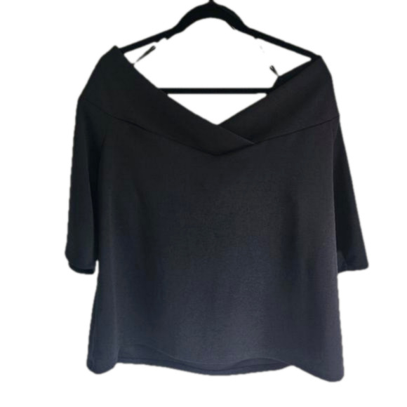 NWT Love and Legends Black Minimalist Classy Pullover Blouse Size 3X - Picture 1 of 6